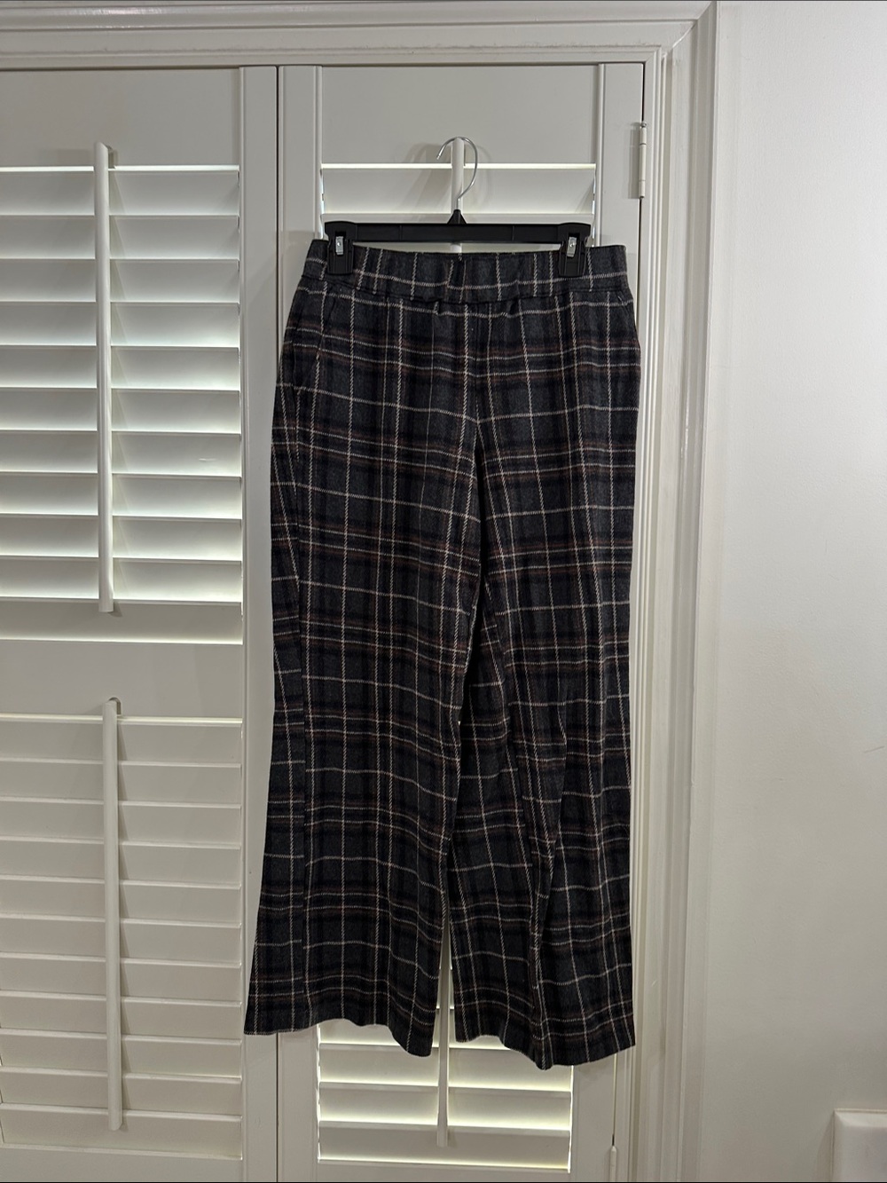 Women's Wide-Leg Plaid Pants - Black & Gray